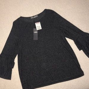 Women’s Charcoal bell 3/4 sleeve top.
